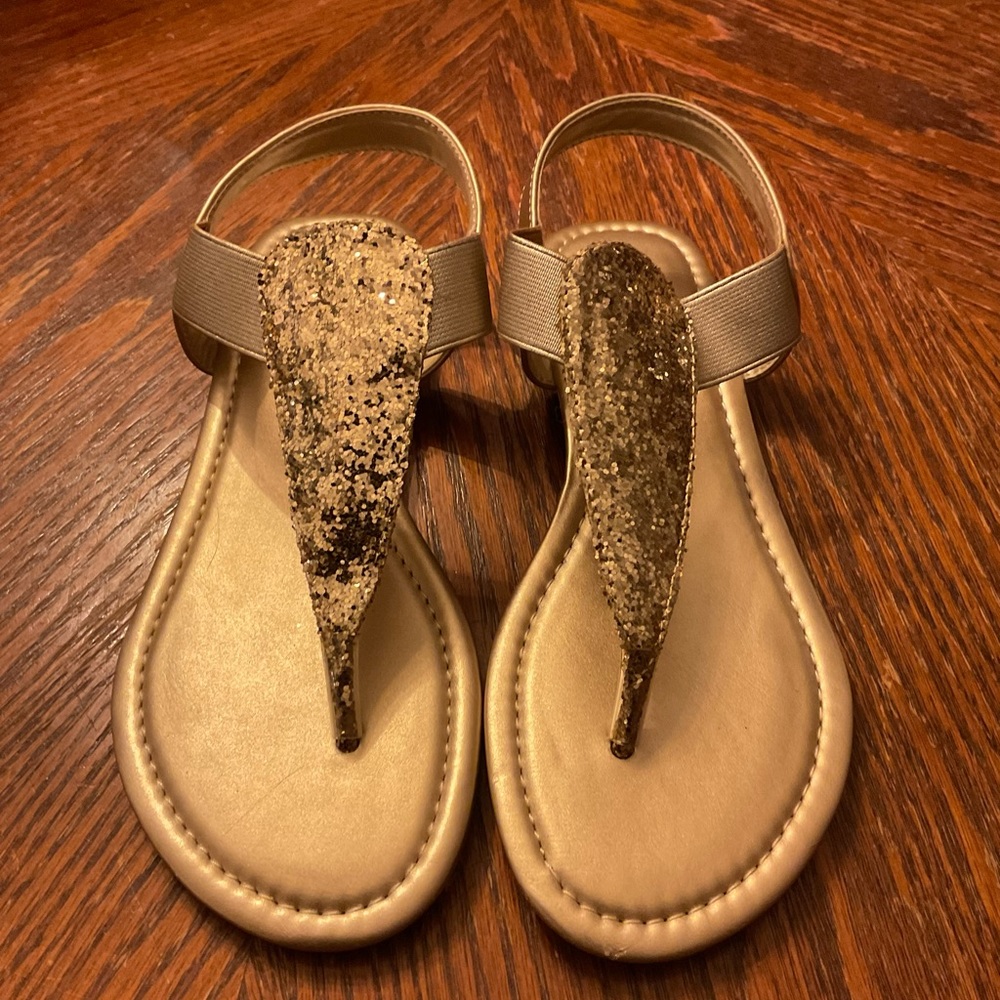 Gold Shimmering Glittery Slip On Sandals!